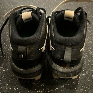 Boys size 5.5 cleats